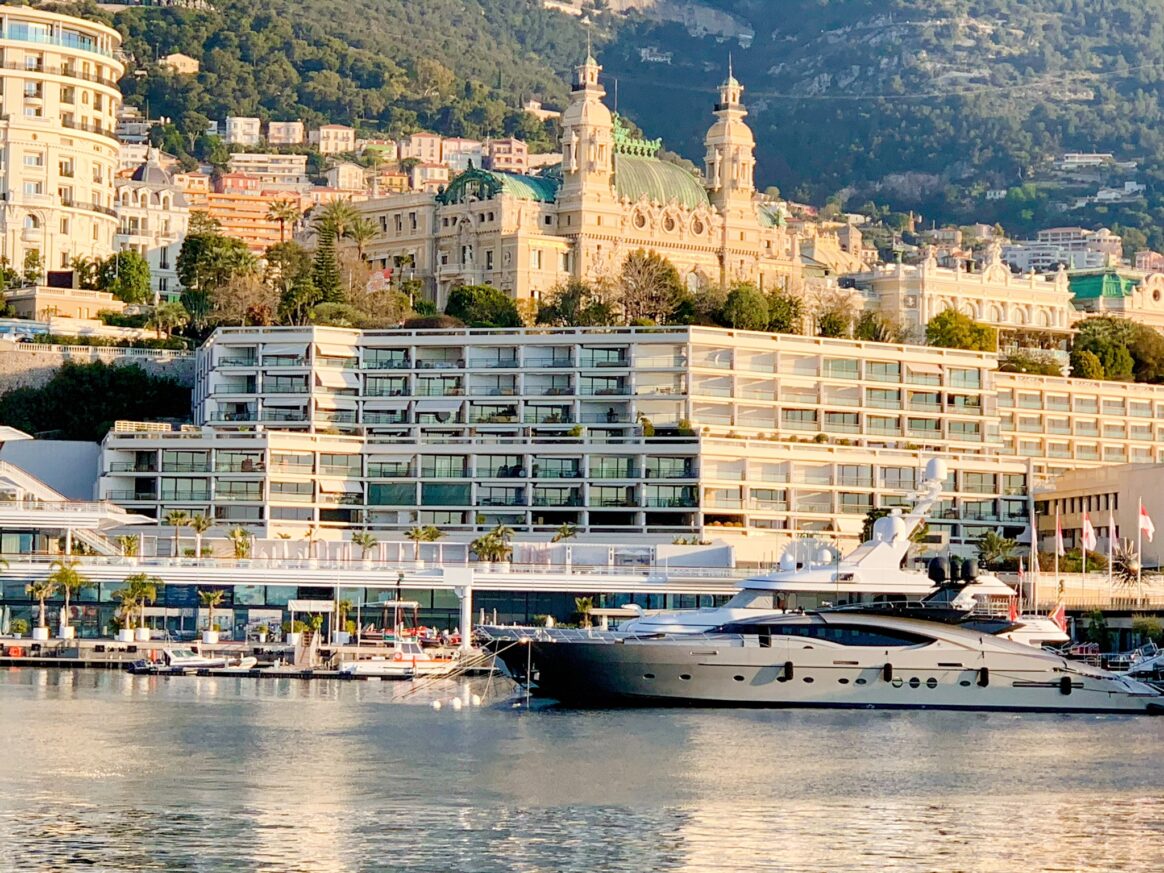 Parking for sale in Carré d'Or