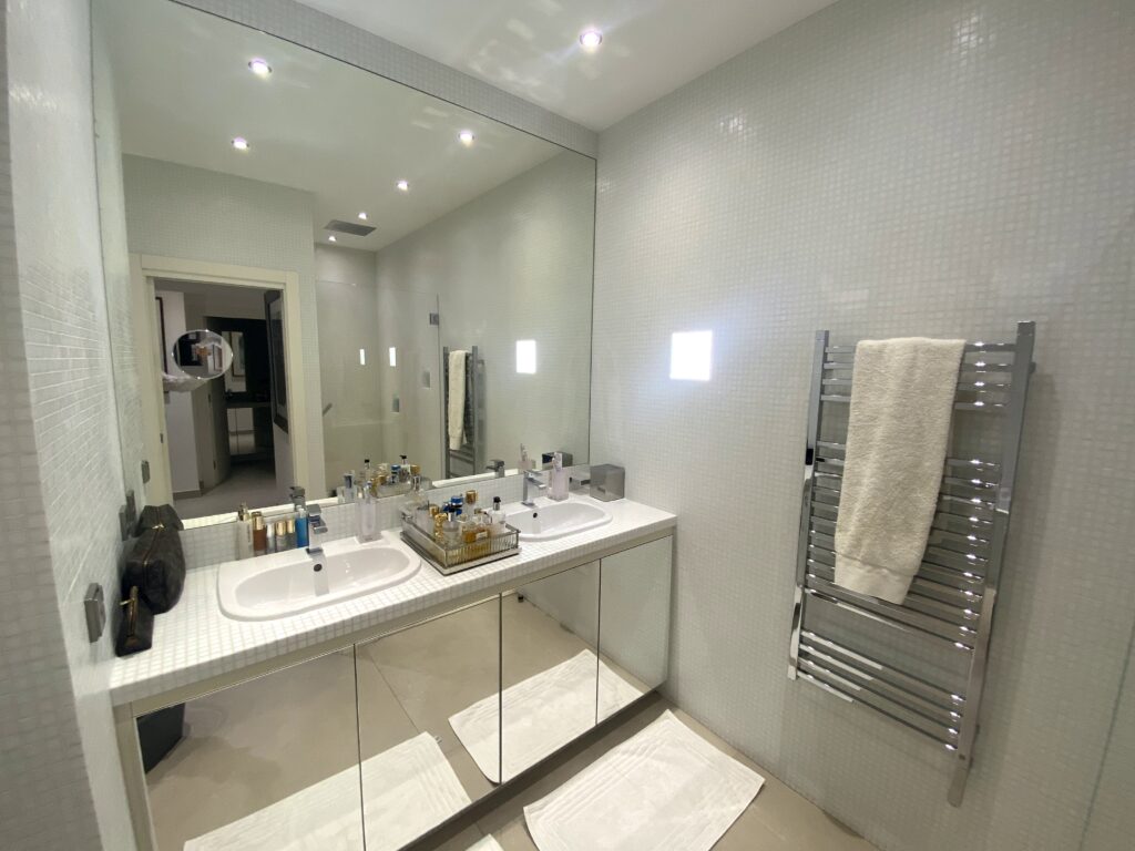 Le Stella - bathroom