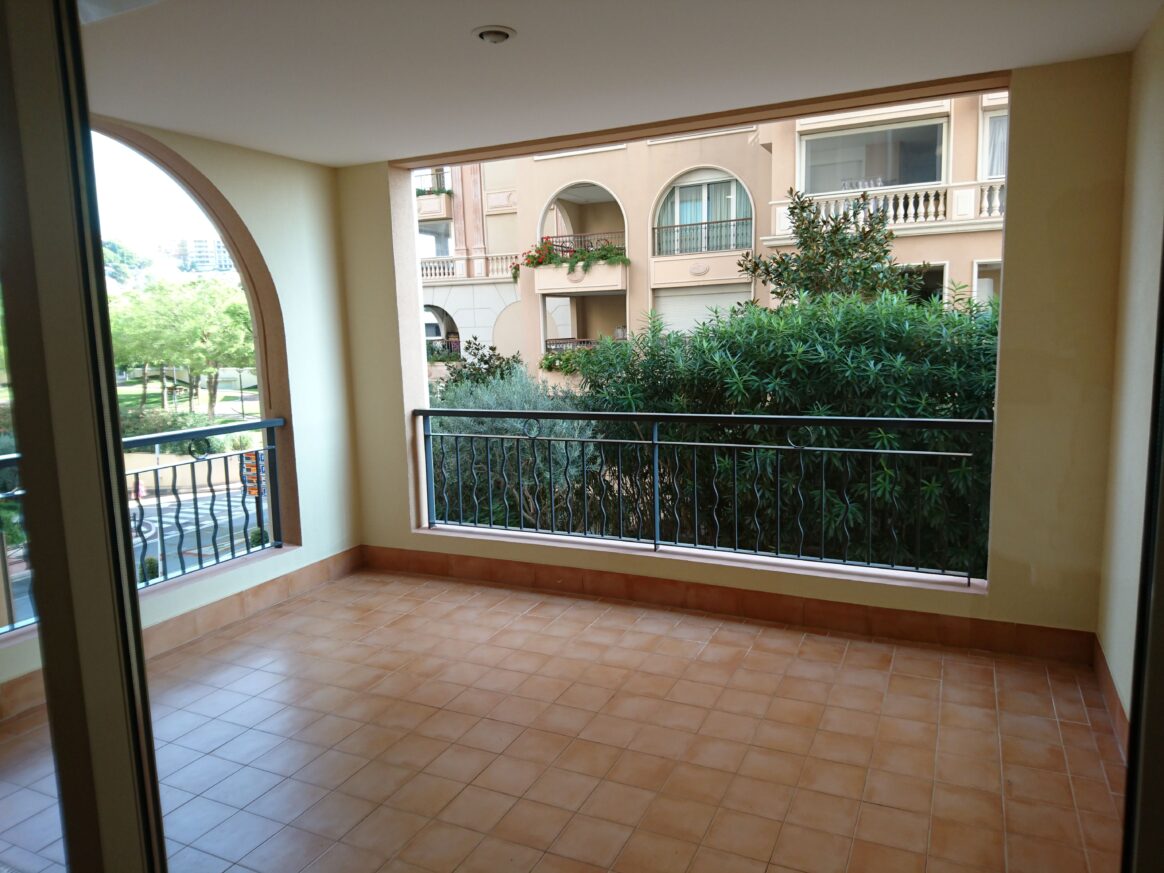 Memmo Center studio for sale, picture of the Loggia