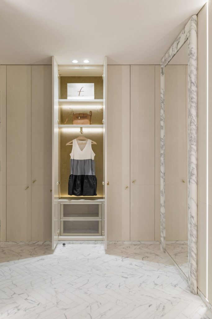 Wardrobe of the One monte-Carlo rental apartment