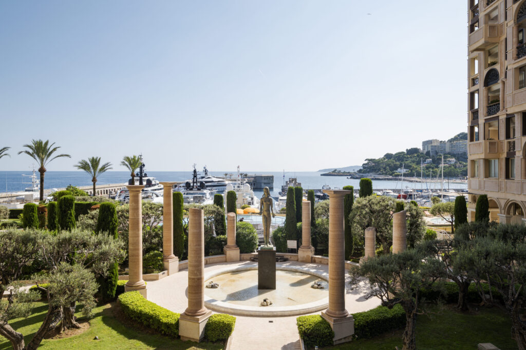 Garden of Seaside Plaza