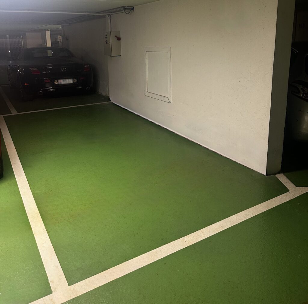 Parking for rent in Donatello building in Monaco, 400 euros per month