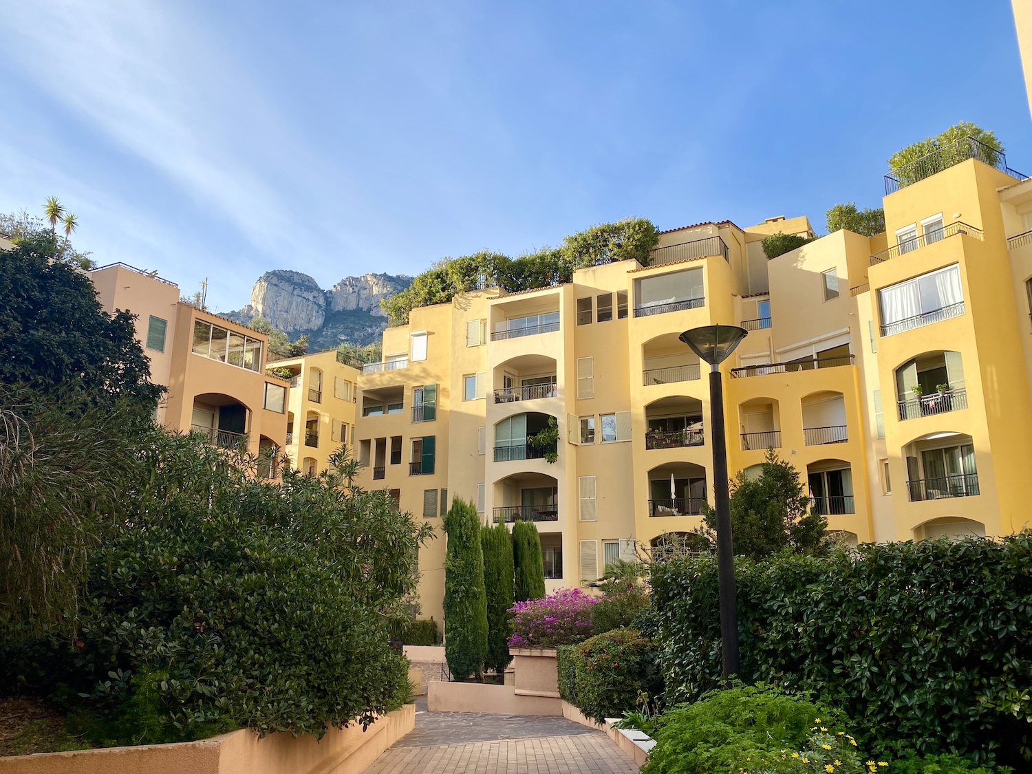 Le Donatello residence with gardens in Fontvieille Monaco