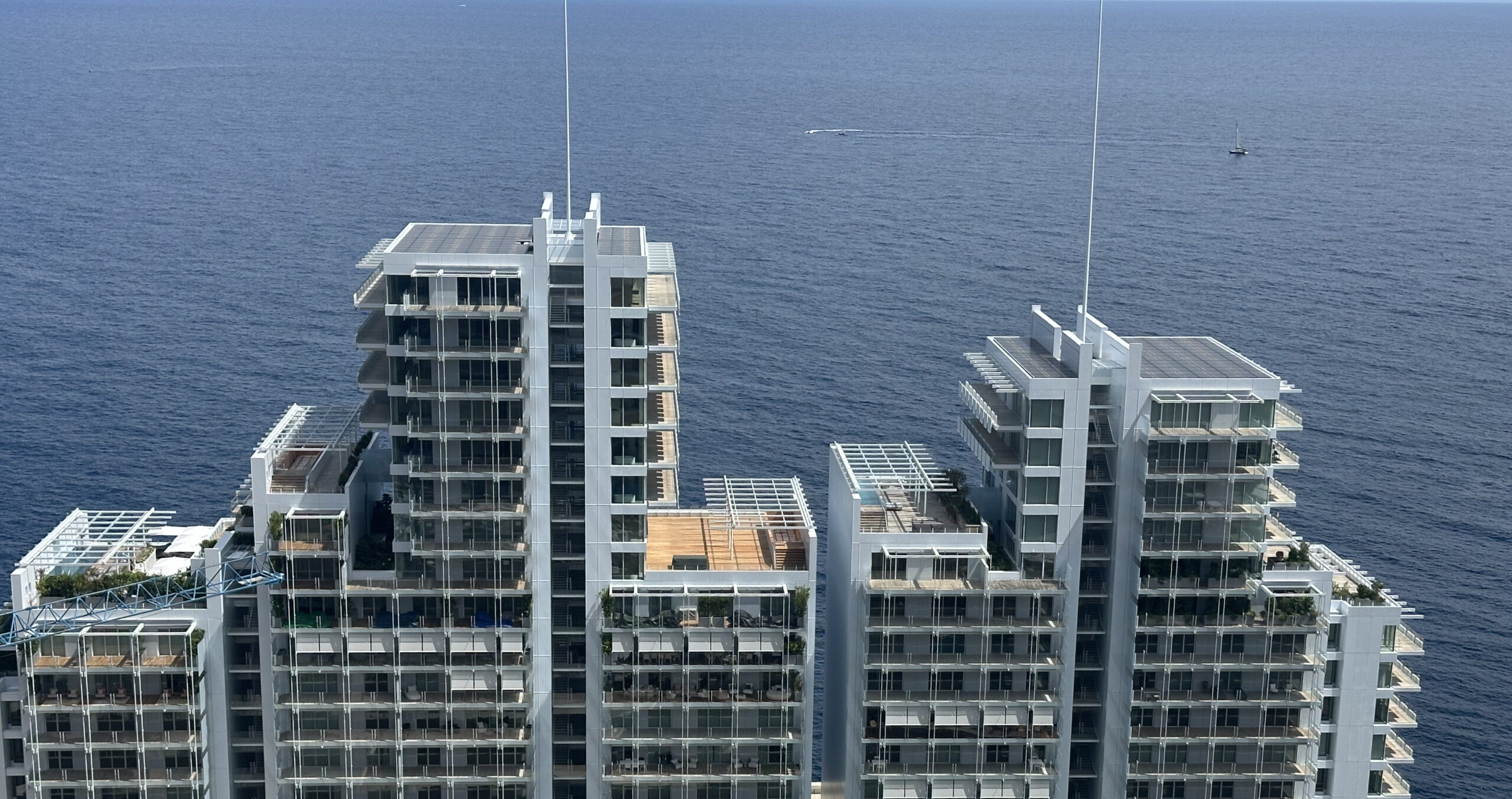 Le Renzo building in Mareterra Monaco