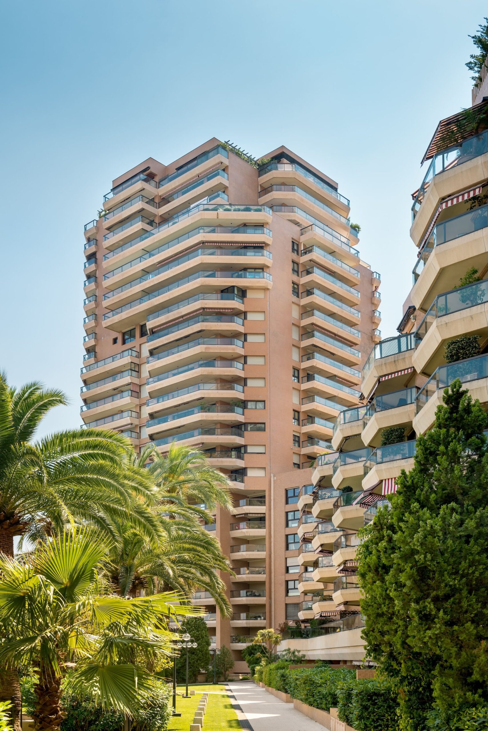 Monte Carlo Sun building