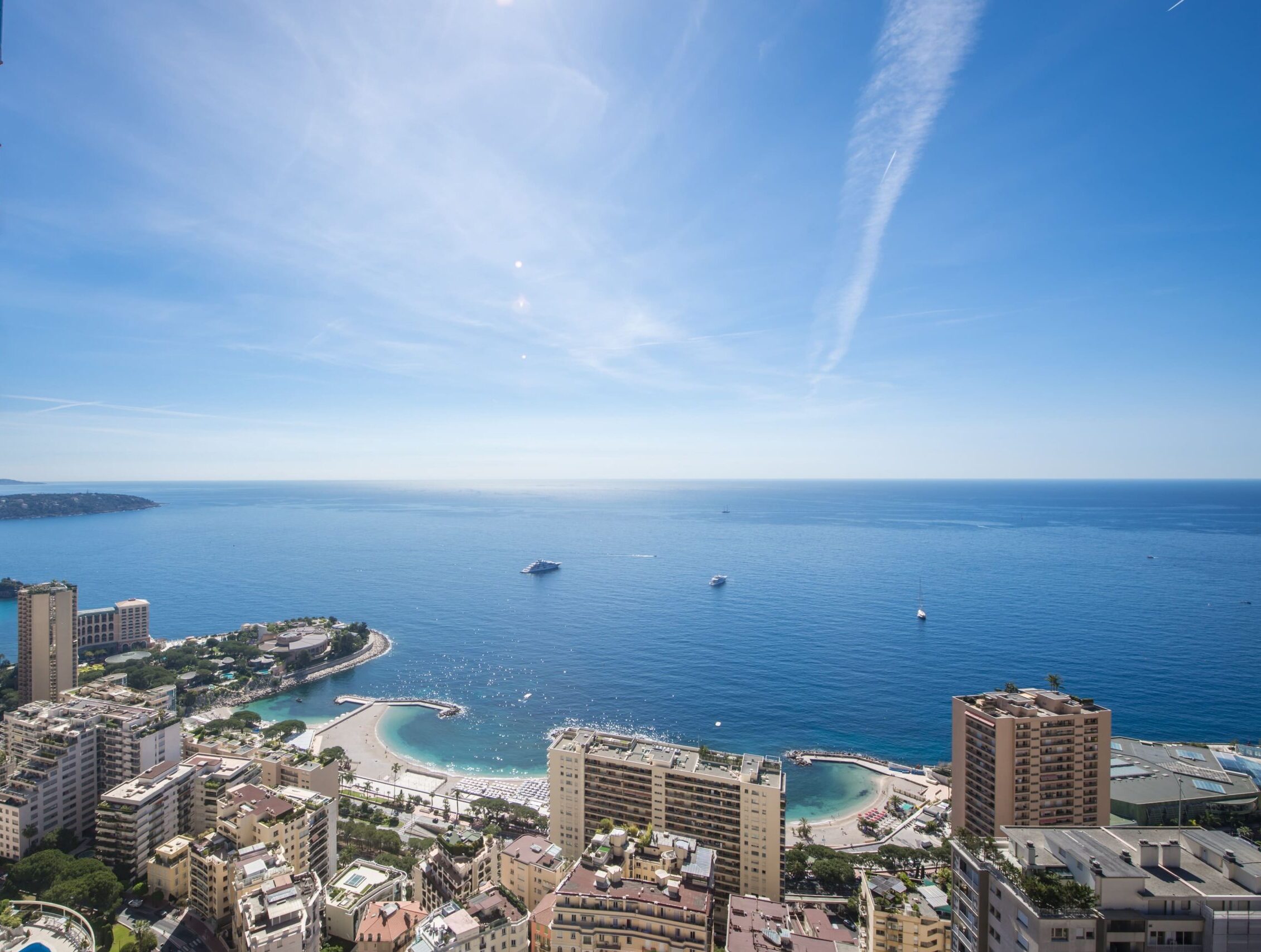 Amenities in Tour Odeon Monaco