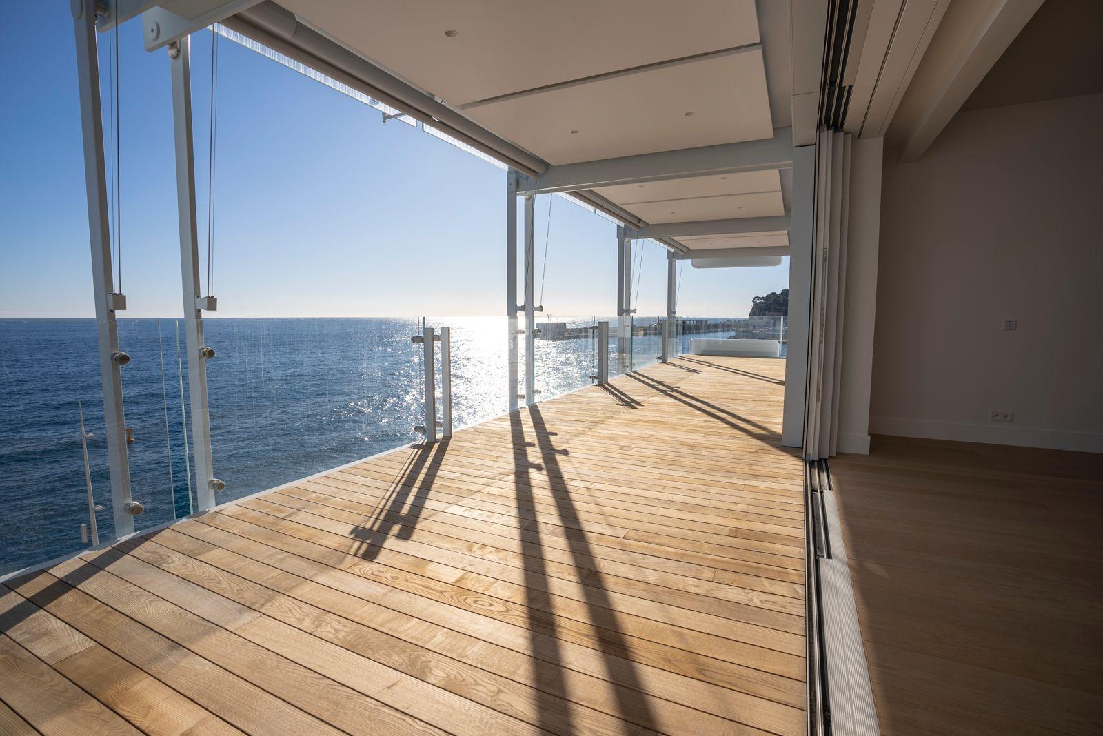 The terrace in Le Renzo on a sunny day