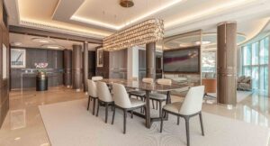 Dining room in Tour Odeon