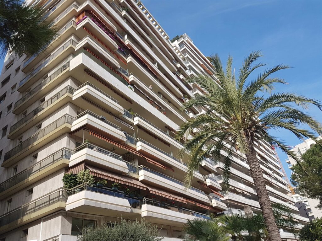 Chateau Amiral building in Monaco from the outside