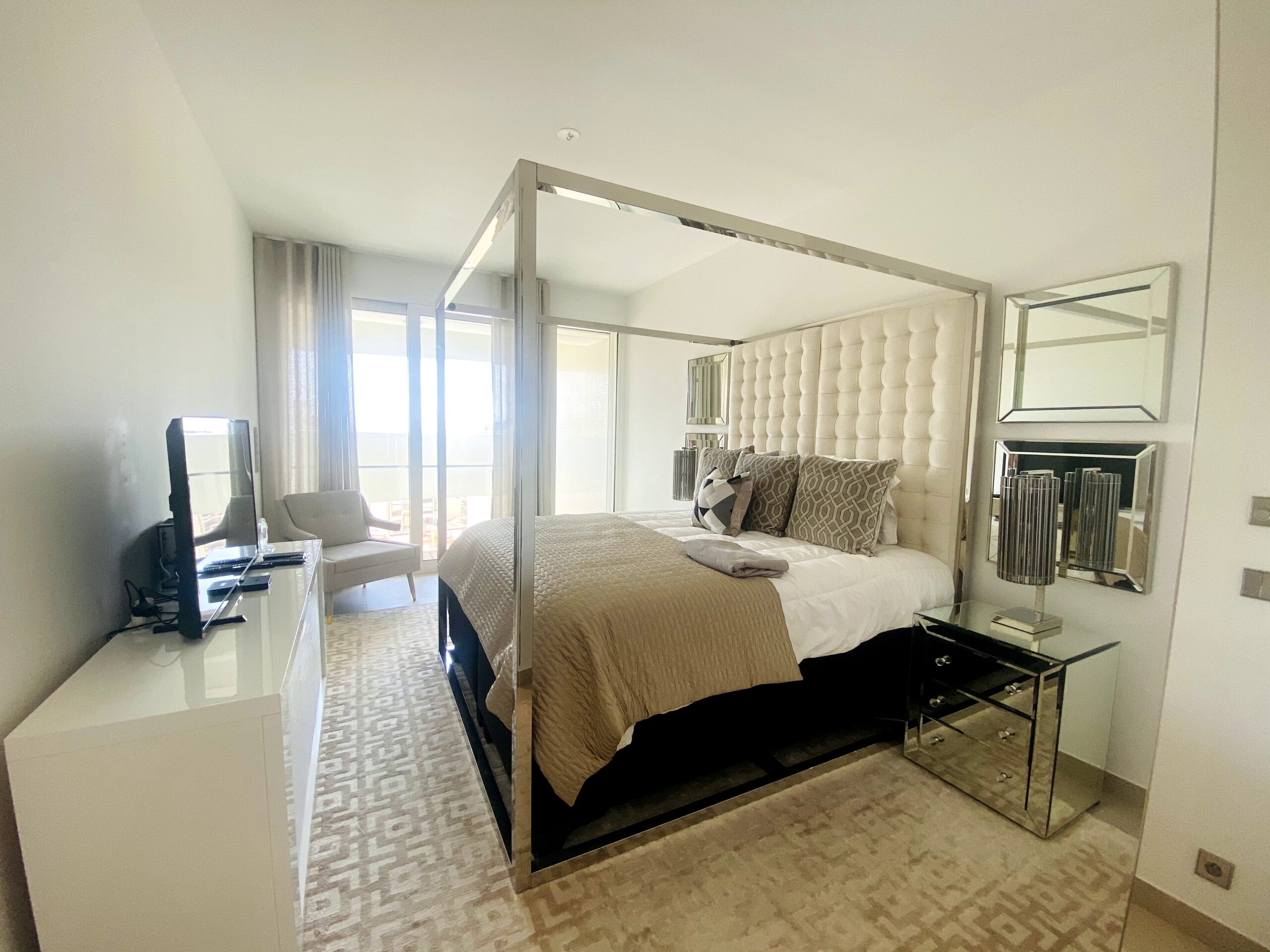 Bedroom in Le Stella 1-bed apartment